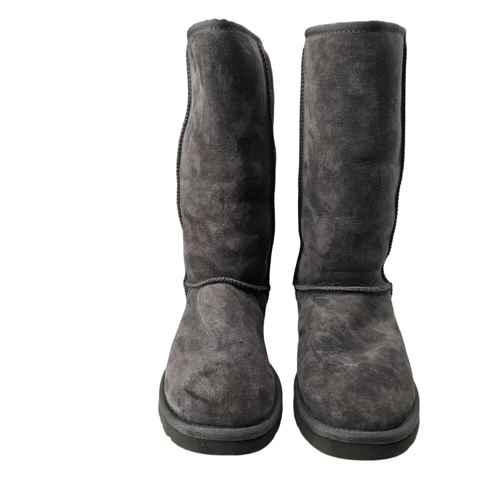UGG Classic Tall Boots Womens Size 8 Gray Suede Shearling Lined